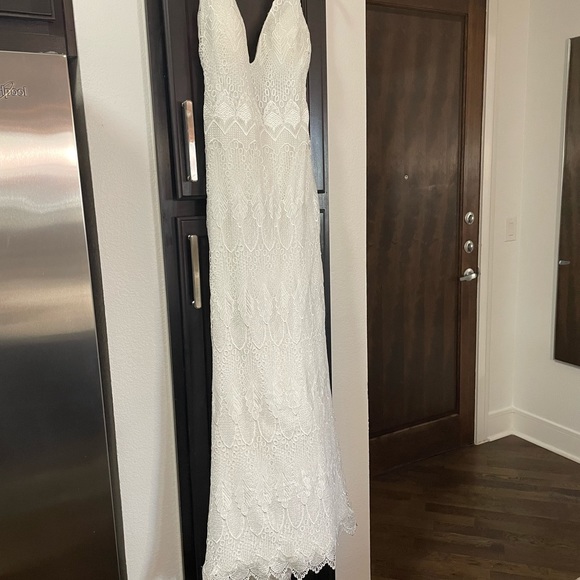 Made With Love wedding dress. - Picture 5 of 9